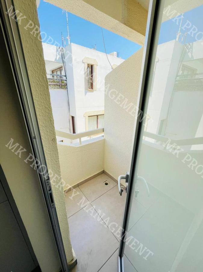 Milos City Center Apts No.34 라르나카 외부 사진