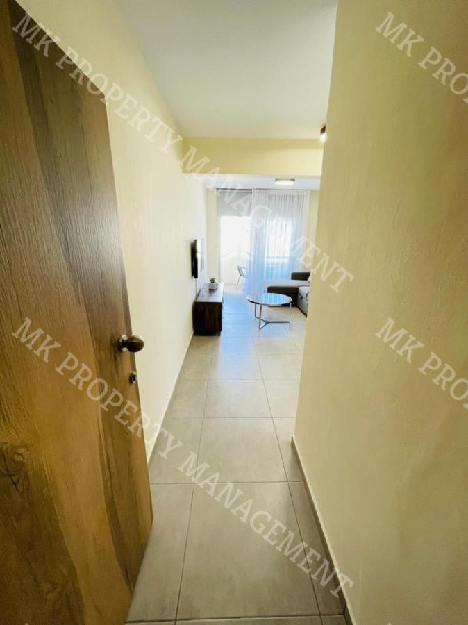 Milos City Center Apts No.34 라르나카 외부 사진