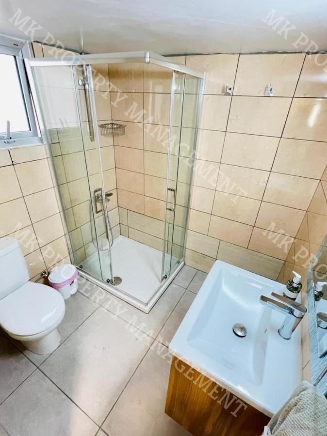 Milos City Center Apts No.34 라르나카 외부 사진