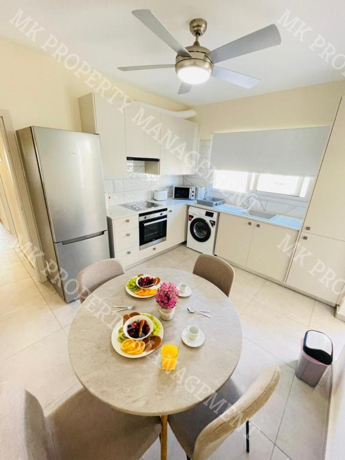 Milos City Center Apts No.34 라르나카 외부 사진