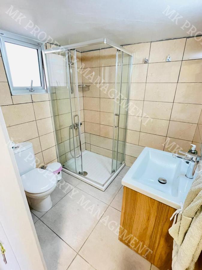 Milos City Center Apts No.34 라르나카 외부 사진