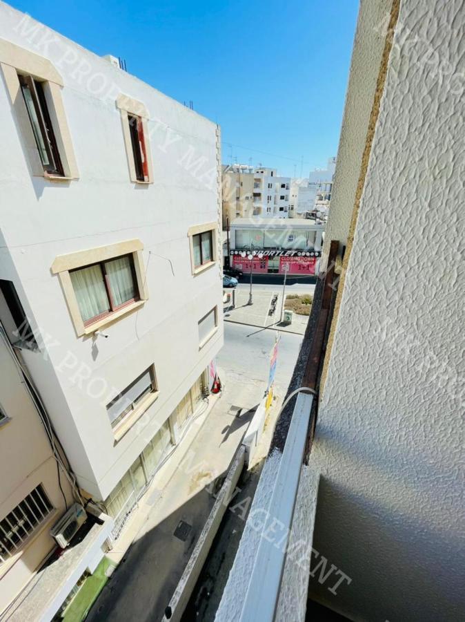 Milos City Center Apts No.34 라르나카 외부 사진