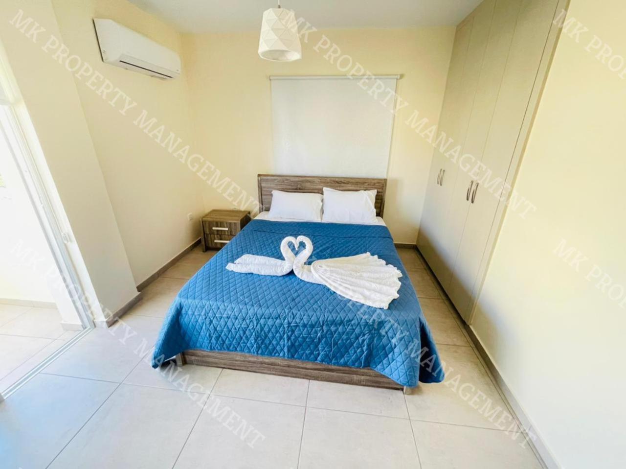 Milos City Center Apts No.34 라르나카 외부 사진