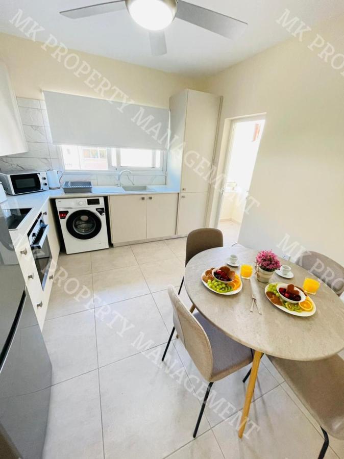 Milos City Center Apts No.34 라르나카 외부 사진